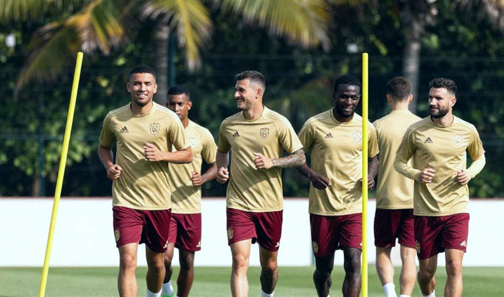 Stankovic trở lại Milan: 15 phút ở Inter, 125 phút ở Serbia và câu đố chưa có lời giải